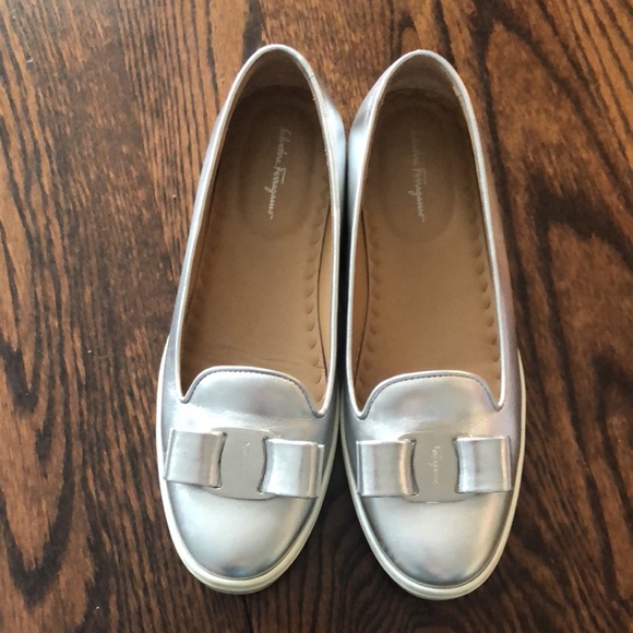Salvatore Ferragamo Novello shoes silver size6.5 - Picture 2 of 8